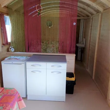 营地 La Hetraie Pipowagen